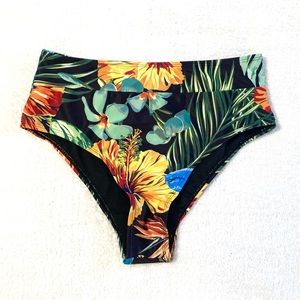 SHEIN High Waist Bikini Bottoms. Brand New, Size Medium. Tropical Print.